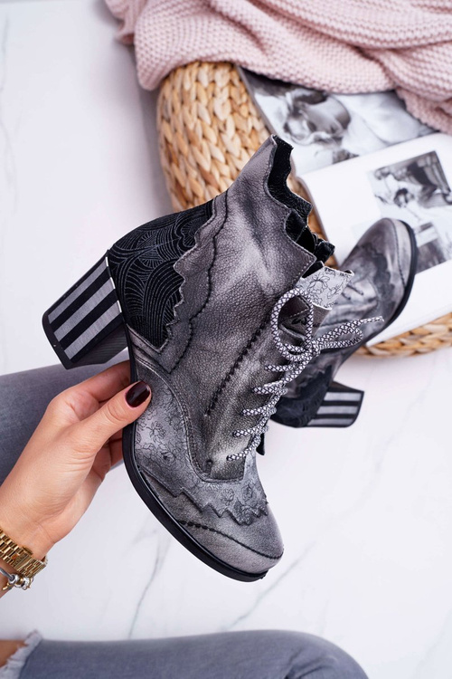 Жіночі шкіряні черевики Maciejka сірі 03190