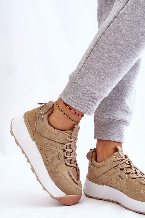 Жіноче спортивне взуття на платформі бежеві Dakari