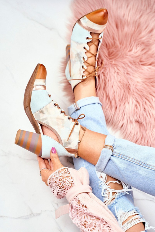 Жіночі шкіряні черевики Maciejka Spring 03938-04