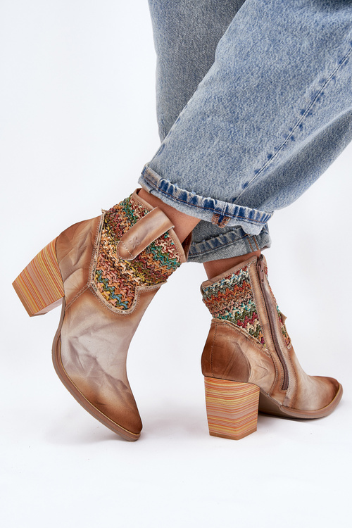 Шкіряні Ковбойські Чоботи На Підборі З Декоративною Плетінкою Maciejka 06810-29 Багатокольорові