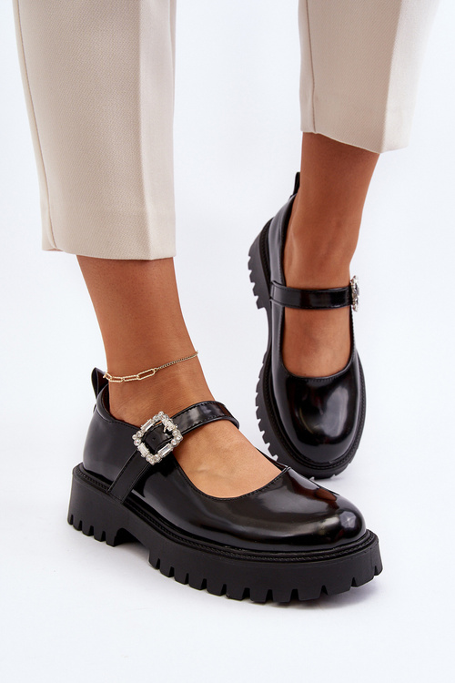 Жіночі лаковані лофери з декоративною пряжкою чорного кольору Lindnessa