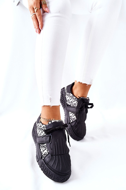 Жіноче спортивне взуття Кросівки Black Dreams