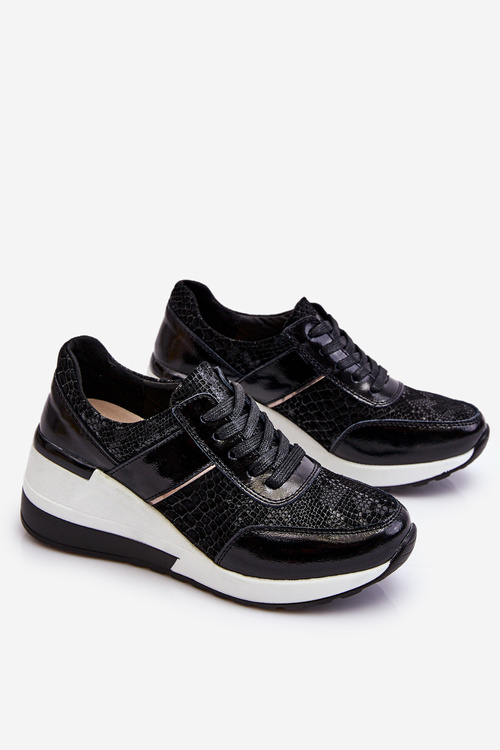 Жіночі шкіряні кросівки на танкетці Чорні Crosby