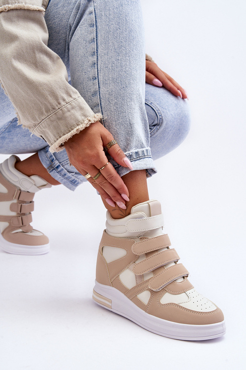 Жіночі високі спортивні туфлі на прихованій танкетці Бежеві Inari