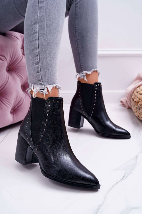 Жіночі чоботи на підборах з гумками чорного кольору Trini