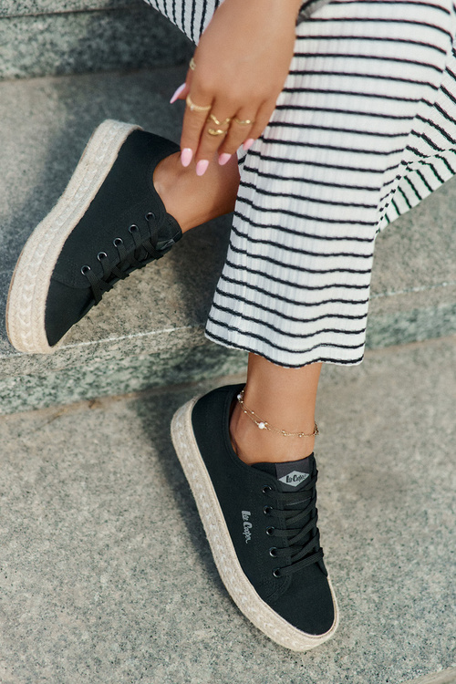 Жіночі Кросівки З Плетінням Lee Cooper LCW-25-44-3216 Чорні