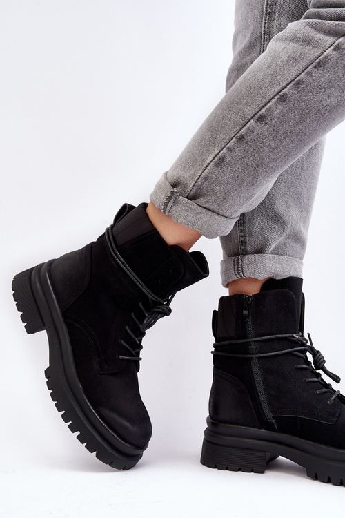 Жіночі ботильйони на масивній підошві чорні Narelona