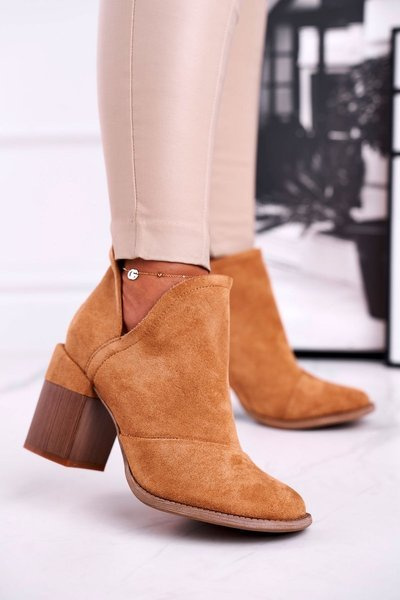 Жіночі черевики на високому каблуці з верблюжою обробкою Meliori