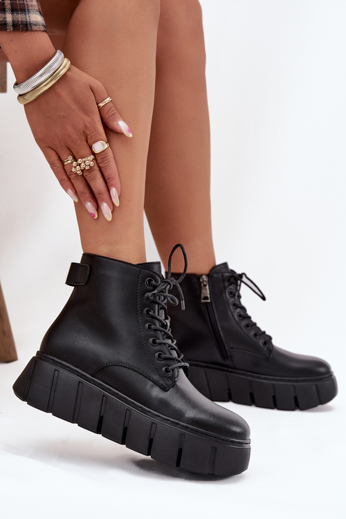 Шкіряні утеплені жіночі чоботи на платформі Vinceza 66803 Чорні