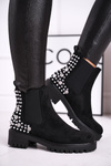 Чорні жіночі чоботи зі сріблястими заклепками