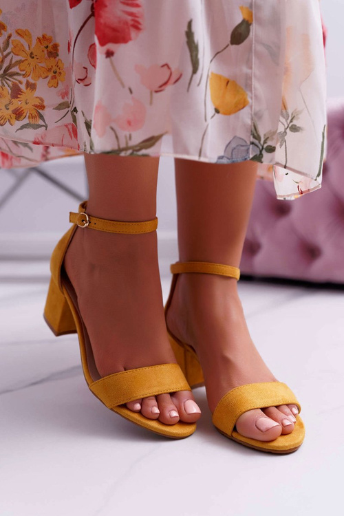 Жіночі босоніжки на шпильці жовтого кольору Зефіра