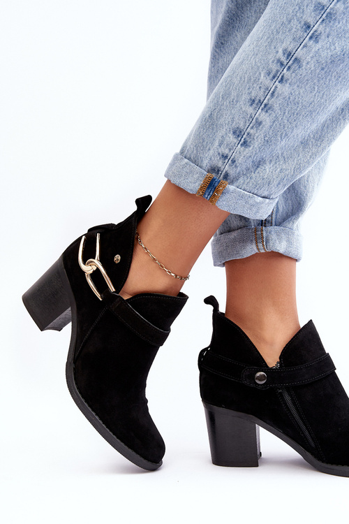 Чоботи жіночі замшеві на підборах Maciejka 06247-01 Чорні