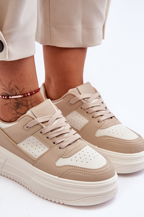 Жіночі шкіряні спортивні туфлі на масивній платформі бежеві Belisso