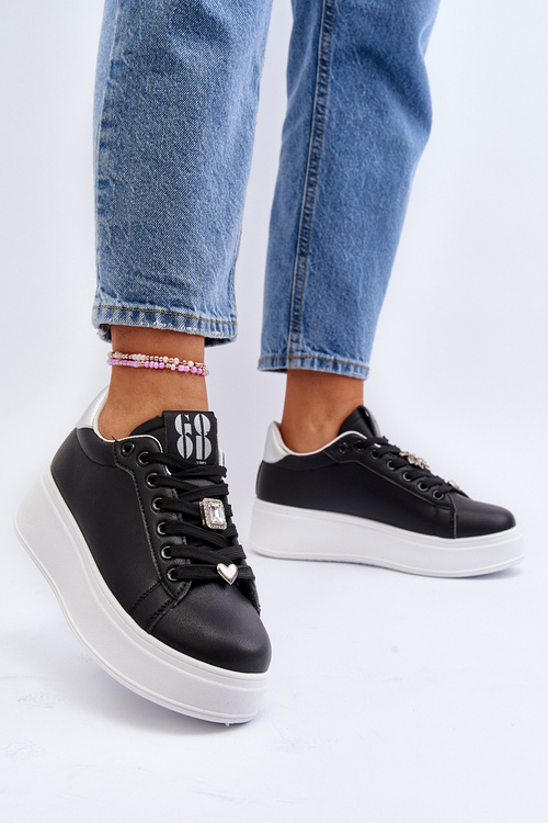 Жіночі кросівки на платформі з прикрасами чорного кольору Herbisa