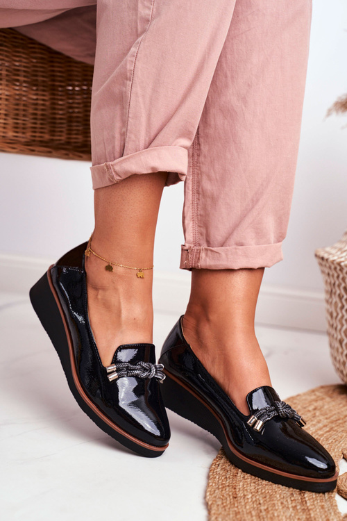 Жіночі лофери на мальованій танкетці чорні Abba