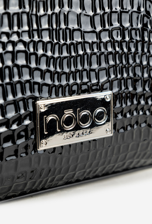 Лакована сумка з тисненим малюнком NOBO BAG6150-M20 Чорна