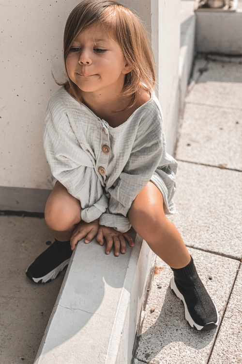 Дитяче молодіжне спортивне взуття чорного кольору Callobe