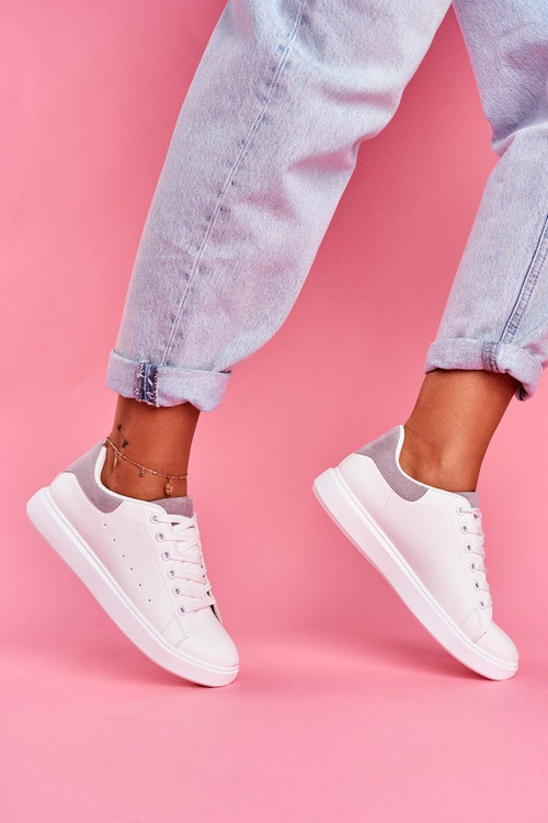 Спортивні жіночі білі туфлі на сірому каблуці Milly