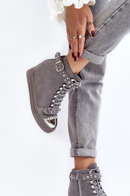 Жіночі утеплені чоботи на танкетці з реактивними замшами, чорні Lu Boo