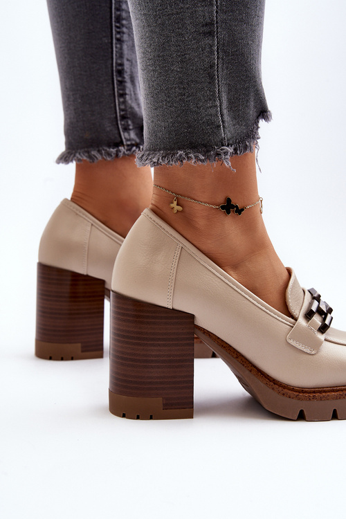 Човники на масивному каблуці з бежевим декором Oradna