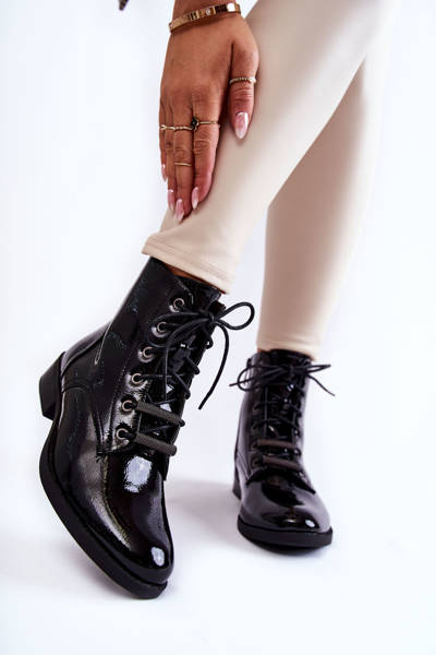 Класичні лаковані жіночі теплі чоботи Black Grimma