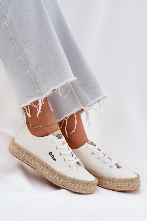 Жіночі Кросівки З В'язкою Lee Cooper LCW-25-44-3217 Білі