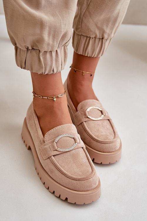 Жіночі еко-замшеві лофери з блискучими деталями бежеві Avellina