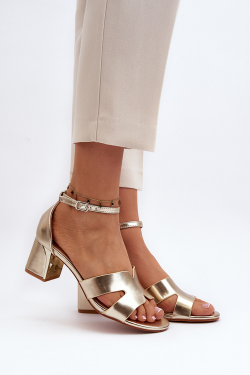 Жіночі босоніжки на каблуці Gold Irivana