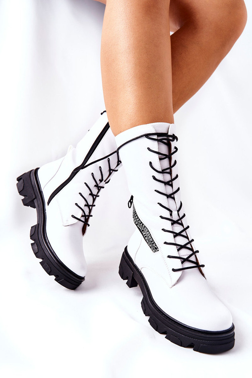 Похідні черевики на плоскій підошві TR747 білого кольору