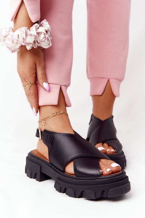 Шкіряні босоніжки на платформі Lewski Shoes 3018-0 Чорні