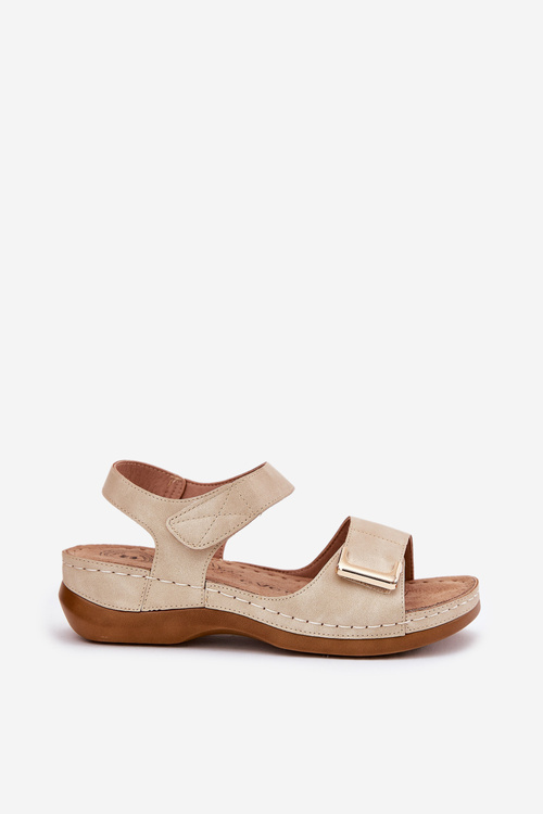 Зручні жіночі сандалі на платформі бежеві Sadevale