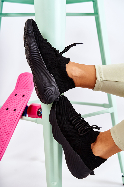 Жіноче спортивне взуття без шнурівки Dalmiro чорного кольору