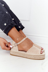 Босоніжки на плетеній платформі бежеві Megara