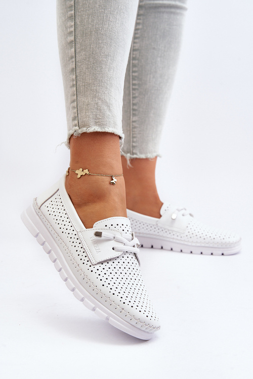 Білі жіночі шкіряні туфлі Darnissa