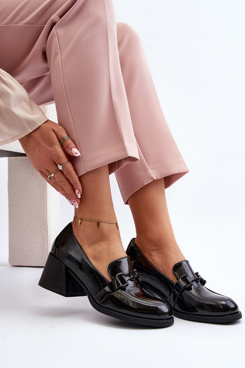 Чорні лаковані туфлі на високих підборах Nireva