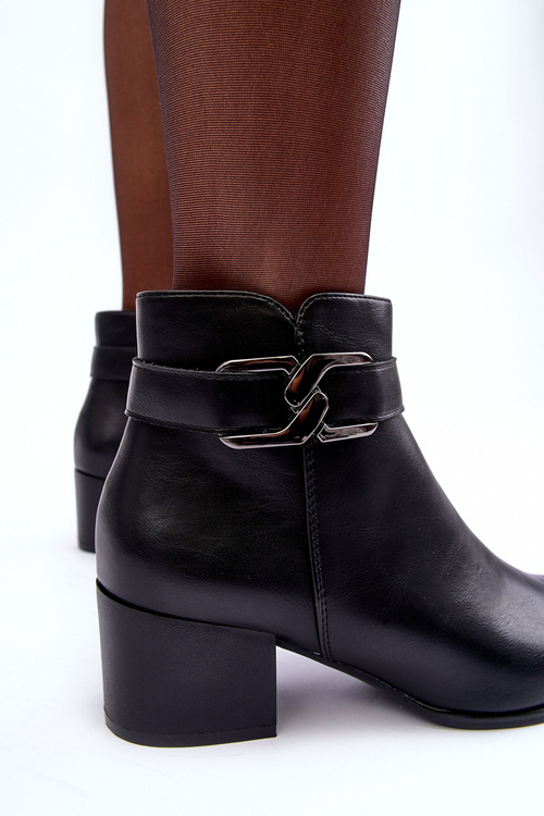 Чоботи жіночі на підборах з орнаментом Black Janeya