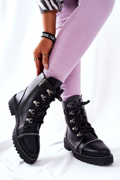 Класичні багатоярусні шкіряні черевики Daiane чорного кольору