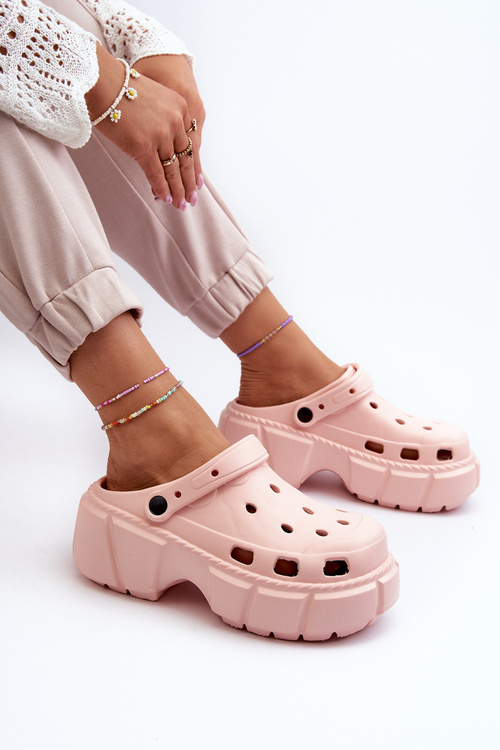 Жіночі поролонові шльопанці білі Ilariana