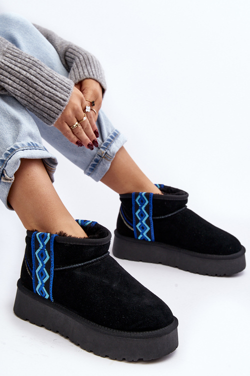 Жіночі снігові черевики на товстій підошві чорного кольору Vebissat