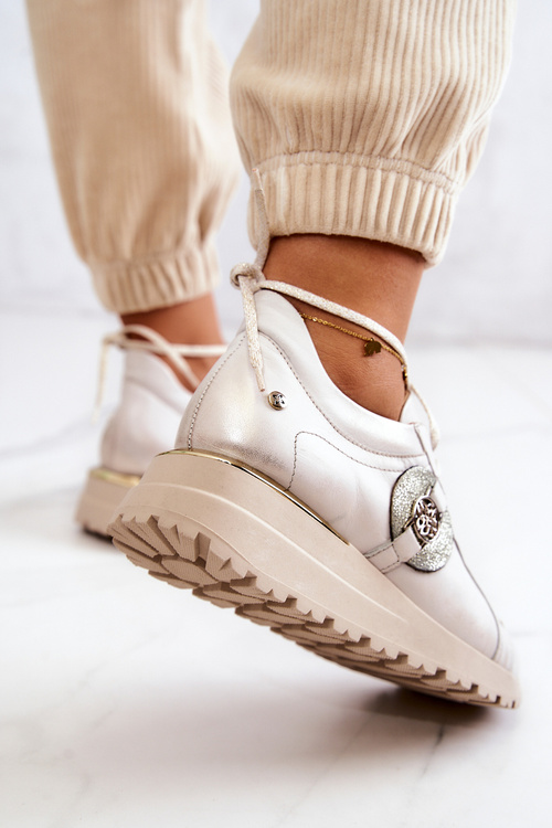 Шкіряне спортивне взуття на танкетці Maciejka 05492-04 бежевий