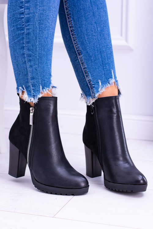 Чорні черевики на шпильці Ortega