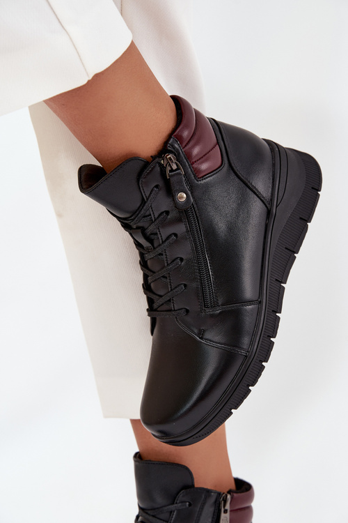 Шкіряні жіночі чоботи на платформі із ізоляцією Vinceza 39963 Чорний