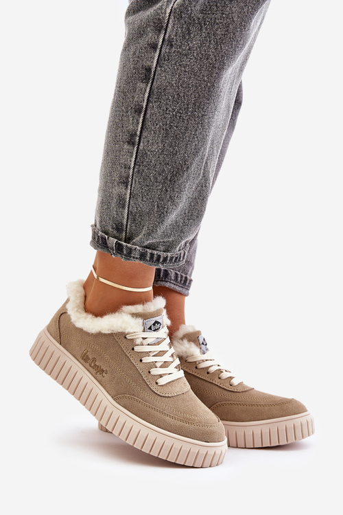 Шкіряні жіночі кросівки утеплені хутром бежеві Lee Cooper LCJ-24-01-2972