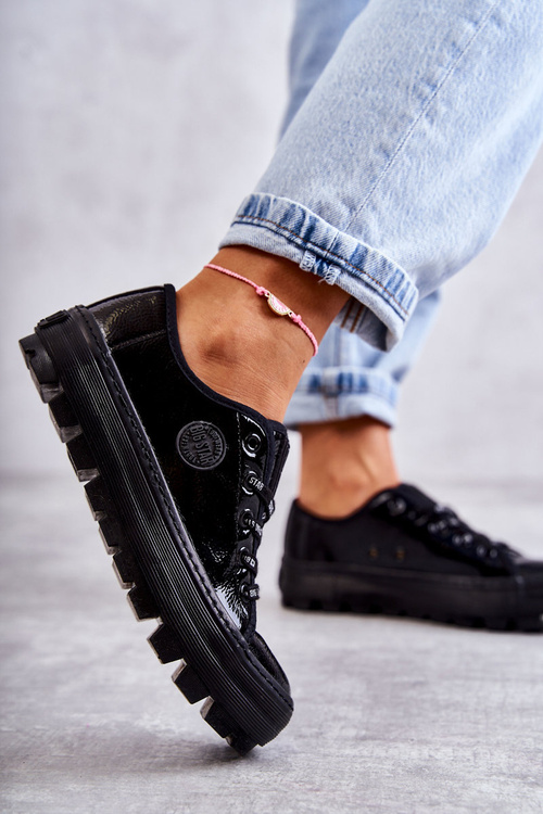 Модні лаковані кросівки Big Star KK274044 Чорні