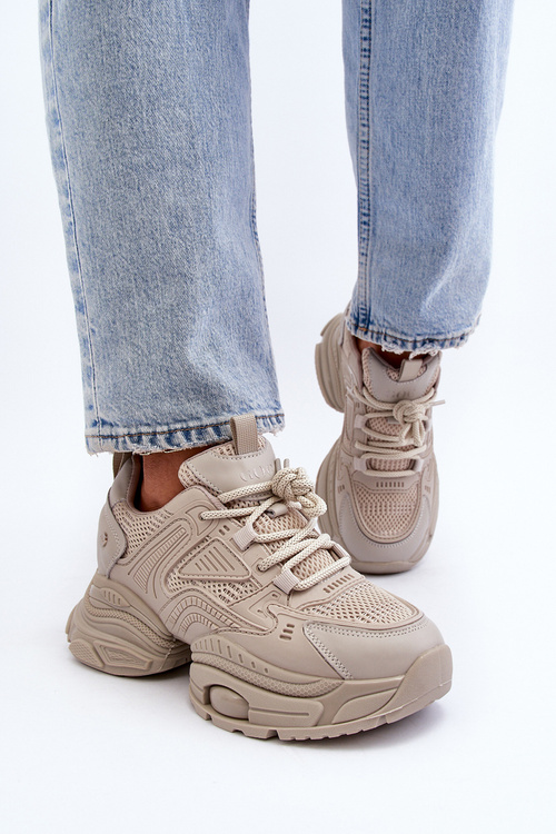 Спортивне взуття на масивній платформі GOE LL2N4029 біле