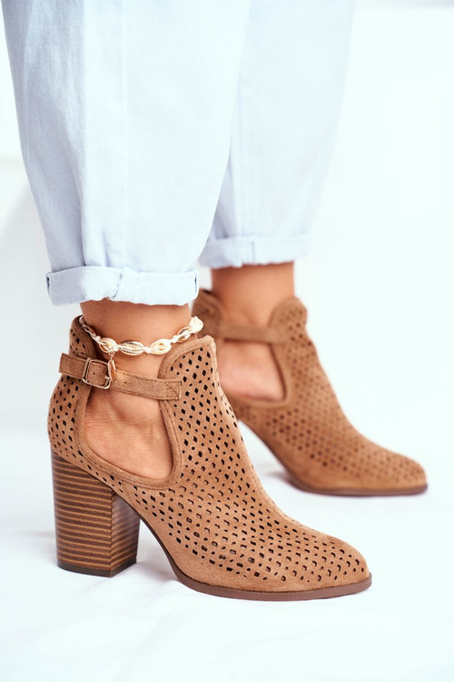 Чоботи жіночі на шпильці замшеві ажурні Camel Morrena