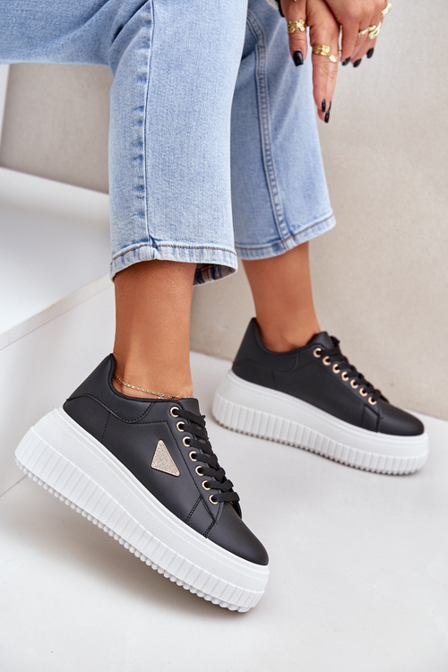 Стильні кросівки на масивній платформі чорнобілі Vallexia