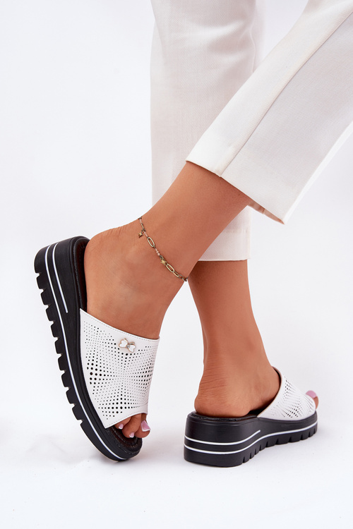 Жіночі шкіряні сандалі на платформі Vinceza 41477 білі