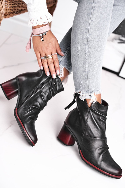 Чоботи жіночі на підборах Maciejka Чорні 04757-01