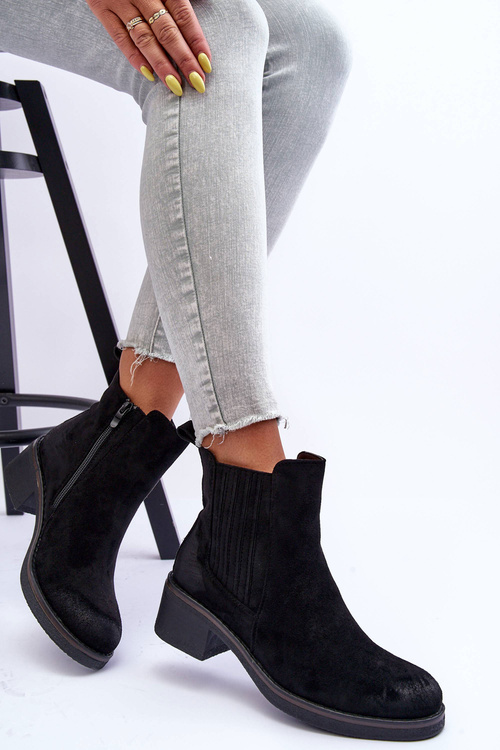 Жіночі класичні замшеві чоботи Metanassa чорного кольору